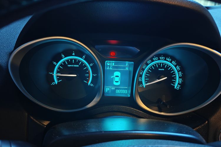 Used GAC Trumpchi GS5 2014 2.0L Automatic Two-Wheel Drive Anniversary Value Edition Odometer Close Up