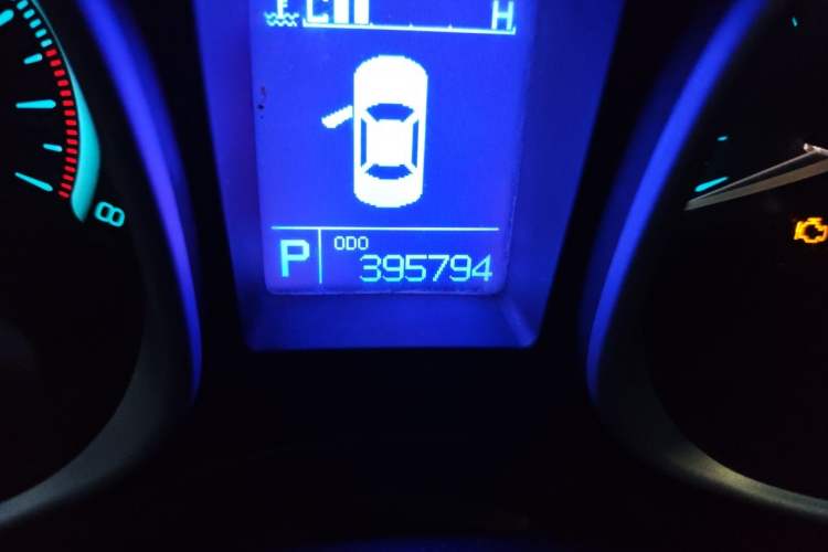 Used GAC Trumpchi GS5 2014 2.0L Automatic Two-Wheel Drive Deluxe Edition Odometer Close Up
