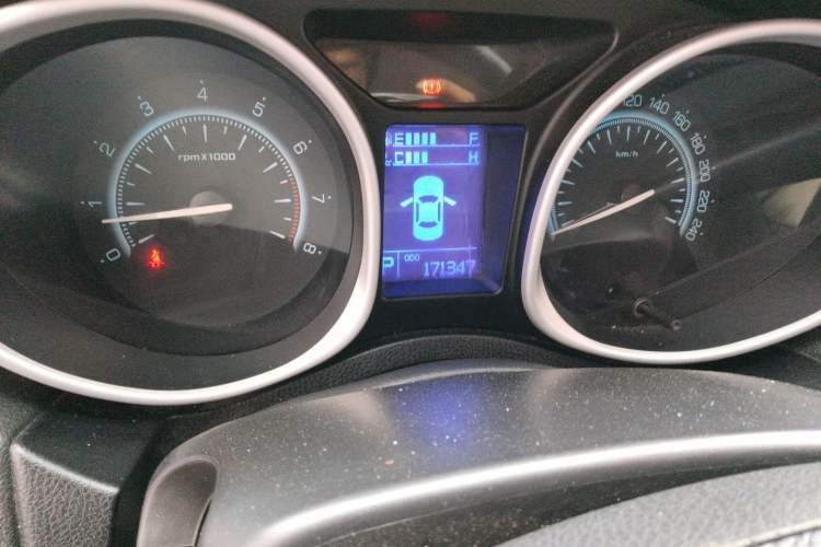 Used GAC Trumpchi GS5 2014 2.0L Automatic Two-Wheel Drive Deluxe Edition Odometer Close Up