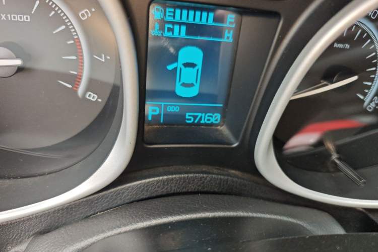 Used GAC Trumpchi GS5 2014 2.0L Automatic Two-Wheel Drive Deluxe Edition Odometer Close Up