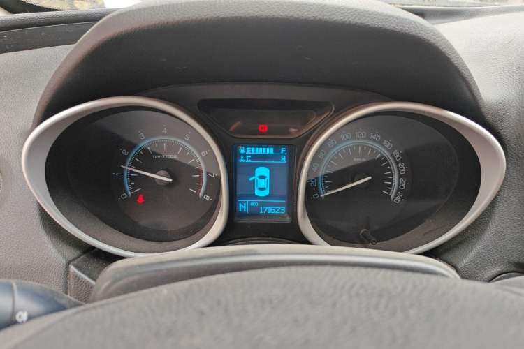 Used GAC Trumpchi GS5 2014 1.8T Automatic Two-Wheel Drive Supreme Edition Odometer Close Up