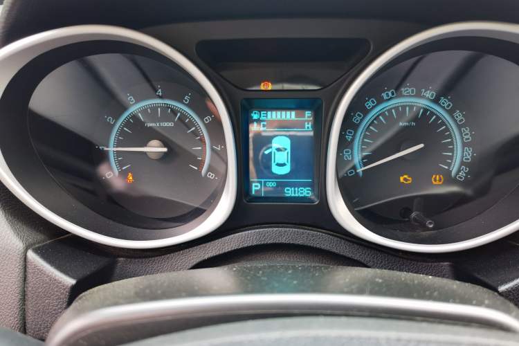 Used GAC Trumpchi GS5 2014 2.0L Automatic Two-Wheel Drive Anniversary Value Edition Odometer Close Up