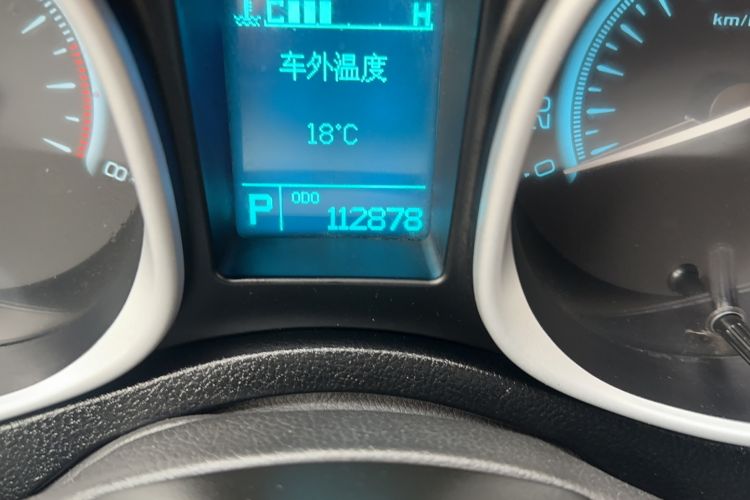 Used GAC Trumpchi GS5 2014 2.0L Automatic Two-Wheel Drive Deluxe Edition Odometer Close Up