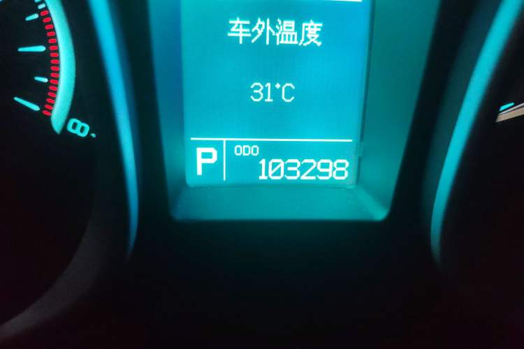 Used GAC Trumpchi GS5 2014 2.0L Automatic Two-Wheel Drive Deluxe Edition Odometer Close Up