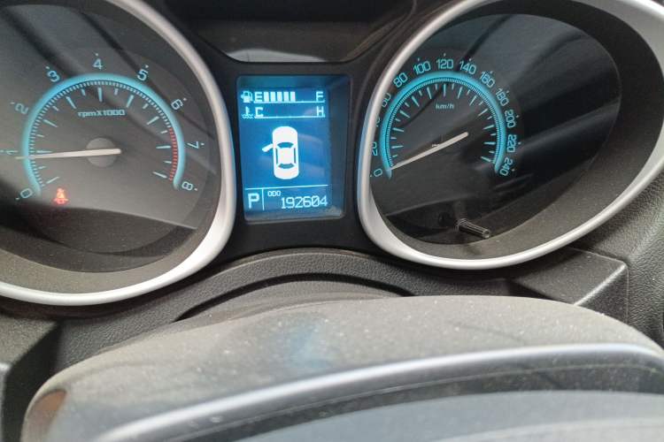 Used GAC Trumpchi GS5 2014 1.8T Automatic Two-Wheel Drive Supreme Edition Odometer Close Up