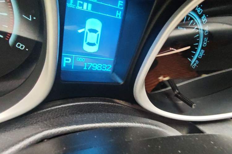 Used GAC Trumpchi GS5 2014 2.0L Automatic Two-Wheel Drive Deluxe Edition Odometer Close Up