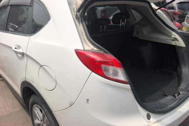 Used GAC Trumpchi GS5 2014 2.0L Automatic Two-Wheel Drive Deluxe Edition Rear Left 45 Deg