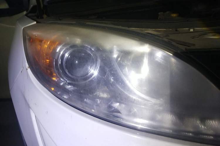 Used GAC Trumpchi GS5 2014 2.0L Automatic Two-Wheel Drive Deluxe Edition Right Front Headlight