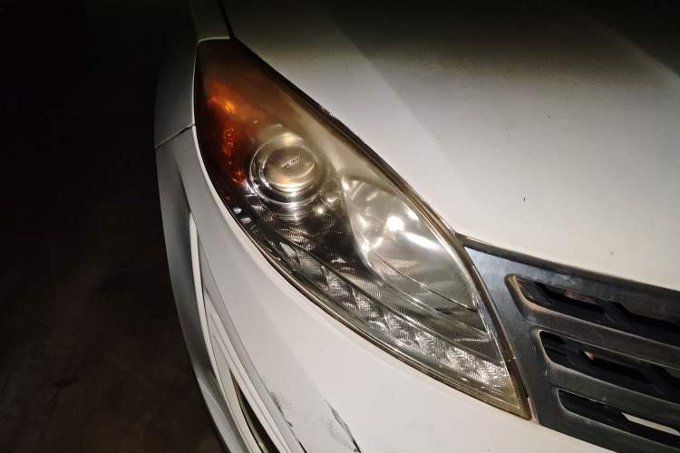 Used GAC Trumpchi GS5 2014 1.8T Automatic Two-Wheel Drive Supreme Edition Right Front Headlight