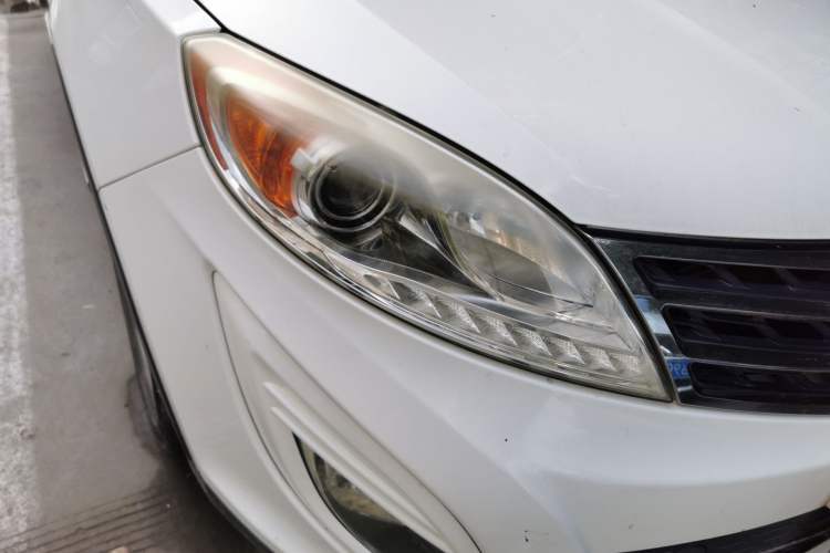 Used GAC Trumpchi GS5 2014 2.0L Manual Two-Wheel Drive Anniversary Value Edition Right Front Headlight