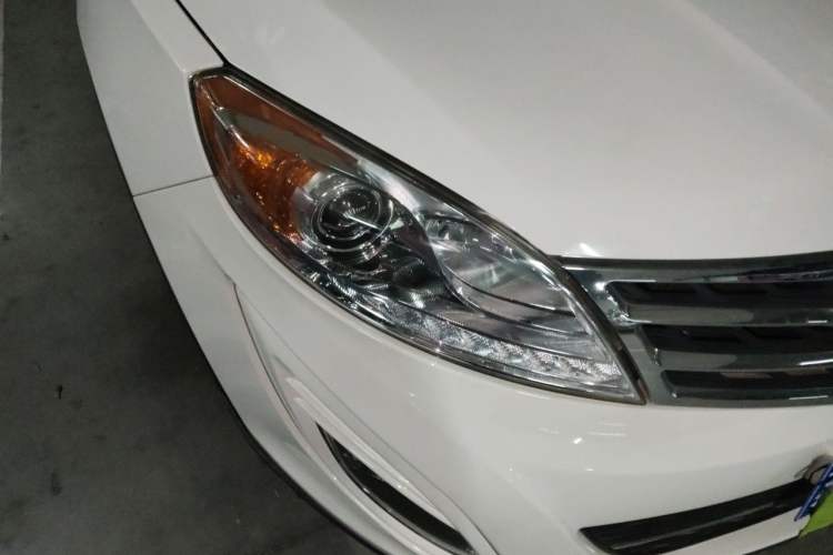 Used GAC Trumpchi GS5 2014 2.0L Automatic Two-Wheel Drive Deluxe Edition Right Front Headlight