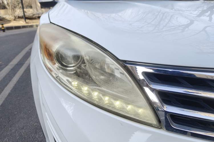 Used GAC Trumpchi GS5 2014 2.0L Automatic Two-Wheel Drive Deluxe Edition Right Front Headlight