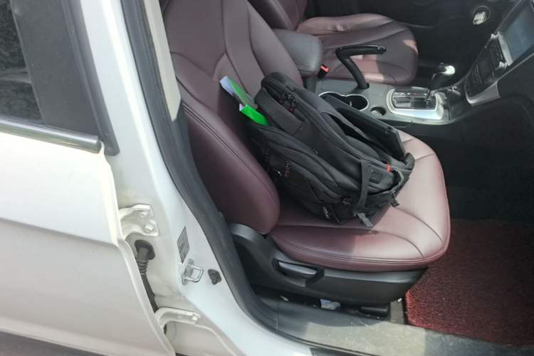 Used GAC Trumpchi GS5 2014 2.0L Automatic Two-Wheel Drive Deluxe Edition Right Front Seat
