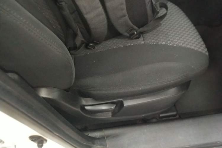 Used GAC Trumpchi GS5 2014 2.0L Automatic Two-Wheel Drive Deluxe Edition Right Front Seat