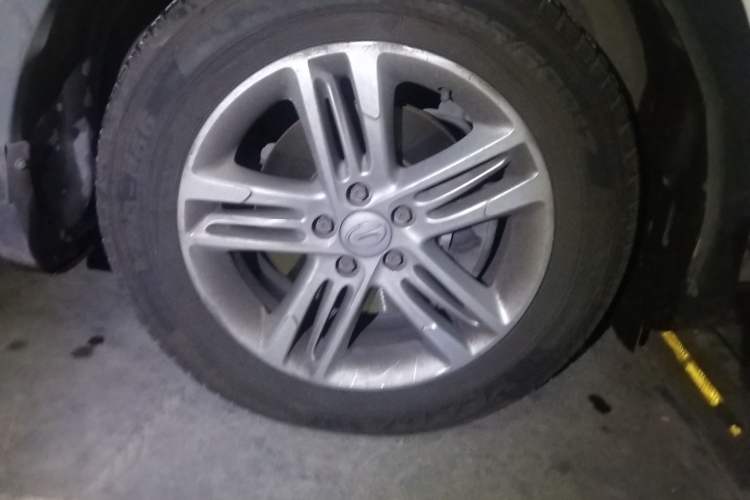 Used GAC Trumpchi GS5 2014 2.0L Automatic Two-Wheel Drive Deluxe Edition Right Front Wheel Hub