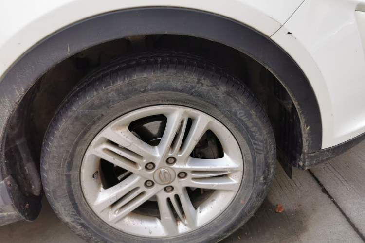 Used GAC Trumpchi GS5 2014 2.0L Manual Two-Wheel Drive Anniversary Value Edition Right Front Wheel Hub