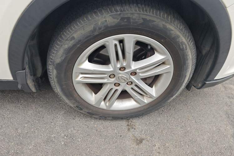 Used GAC Trumpchi GS5 2014 2.0L Automatic Two-Wheel Drive Deluxe Edition Right Front Wheel Hub