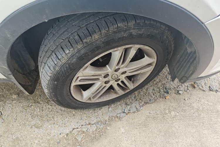 Used GAC Trumpchi GS5 2014 2.0L Automatic Two-Wheel Drive Anniversary Value Edition Right Front Wheel Hub