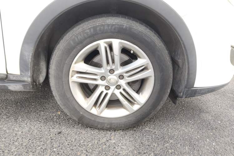 Used GAC Trumpchi GS5 2014 2.0L Automatic Two-Wheel Drive Deluxe Edition Right Front Wheel Hub