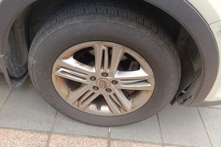 Used GAC Trumpchi GS5 2014 1.8T Automatic Two-Wheel Drive Supreme Edition Right Front Wheel Hub