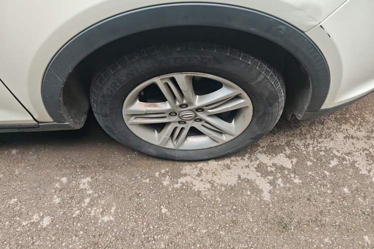Used GAC Trumpchi GS5 2014 2.0L Automatic Two-Wheel Drive Deluxe Edition Right Front Wheel Hub
