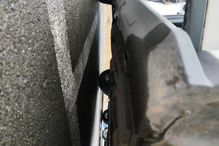 Used GAC Trumpchi GS5 2014 2.0L Manual Two-Wheel Drive Anniversary Value Edition Right Side Sill