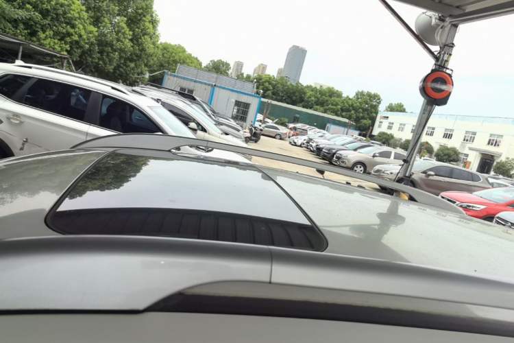 Used GAC Trumpchi GS5 2014 2.0L Automatic Two-Wheel Drive Anniversary Value Edition Roof
