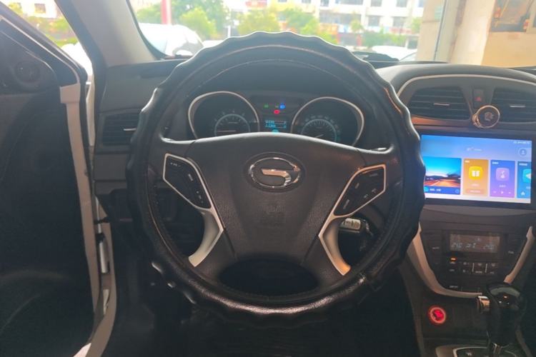 Used GAC Trumpchi GS5 2014 2.0L Automatic Two-Wheel Drive Deluxe Edition Steering Wheel
