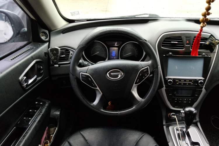 Used GAC Trumpchi GS5 2014 2.0L Automatic Two-Wheel Drive Deluxe Edition Steering Wheel
