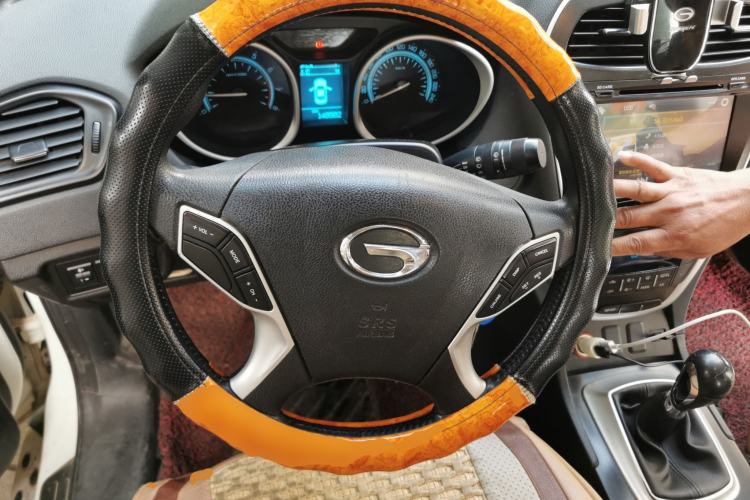 Used GAC Trumpchi GS5 2014 2.0L Manual Two-Wheel Drive Anniversary Value Edition Steering Wheel