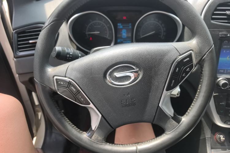 Used GAC Trumpchi GS5 2014 2.0L Automatic Two-Wheel Drive Deluxe Edition Steering Wheel