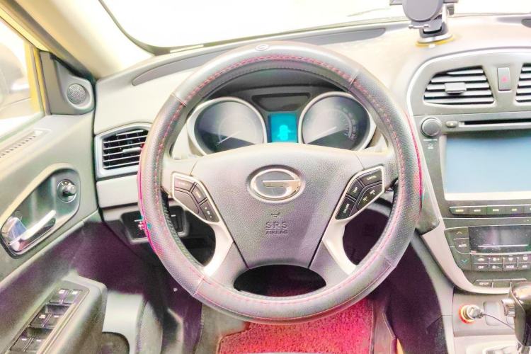 Used GAC Trumpchi GS5 2014 2.0L Automatic Two-Wheel Drive Deluxe Edition Steering Wheel