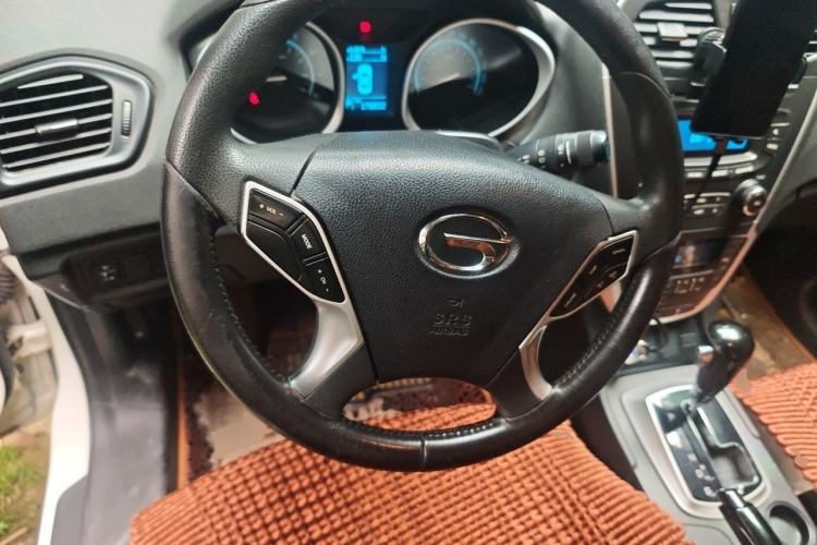 Used GAC Trumpchi GS5 2014 2.0L Automatic Two-Wheel Drive Deluxe Edition Steering Wheel