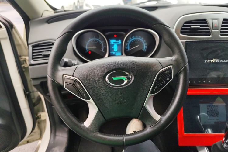 Used GAC Trumpchi GS5 2014 2.0L Manual Two-Wheel Drive Anniversary Value Edition Steering Wheel