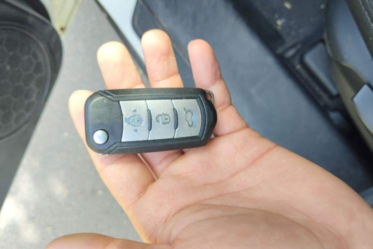 Used GAC Trumpchi GS5 2014 2.0L Automatic Two-Wheel Drive Deluxe Edition Vehicle Key