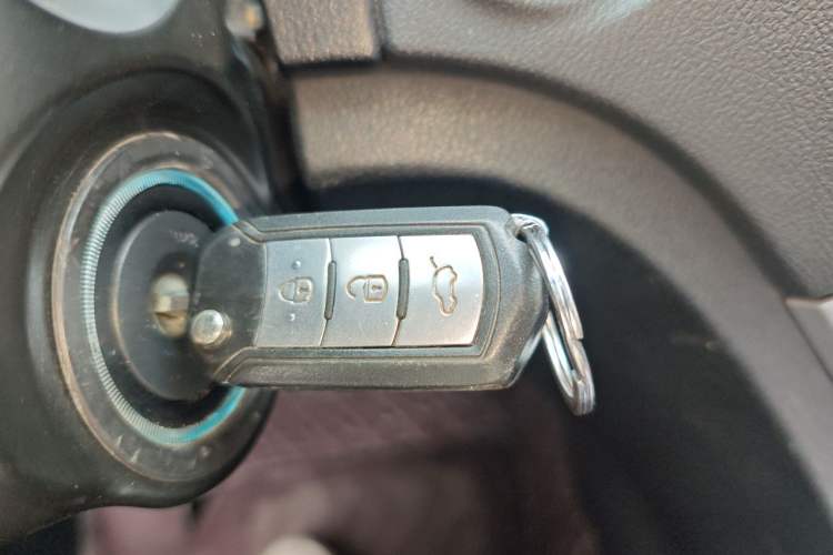Used GAC Trumpchi GS5 2014 2.0L Automatic Two-Wheel Drive Deluxe Edition Vehicle Key