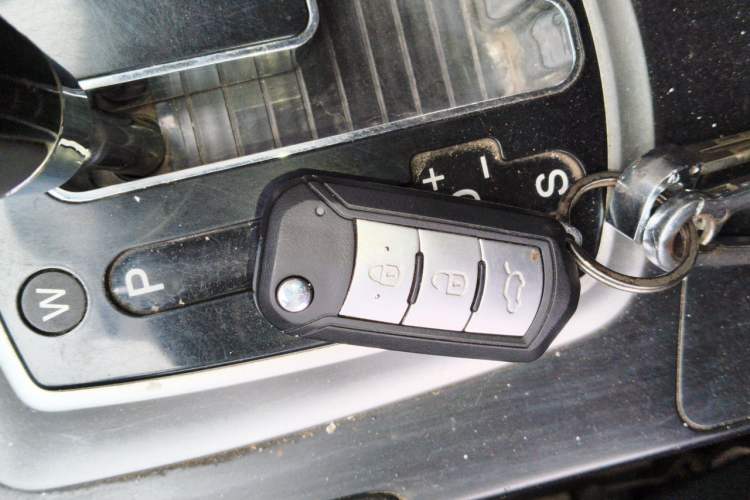 Used GAC Trumpchi GS5 2014 2.0L Automatic Two-Wheel Drive Deluxe Edition Vehicle Key