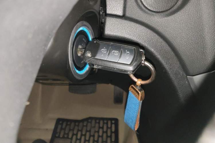 Used GAC Trumpchi GS5 2014 2.0L Automatic Two-Wheel Drive Deluxe Edition Vehicle Key
