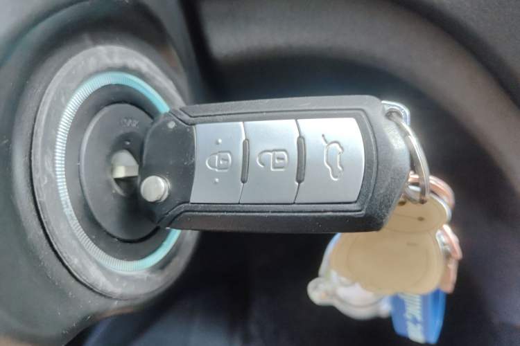 Used GAC Trumpchi GS5 2014 2.0L Automatic Two-Wheel Drive Deluxe Edition Vehicle Key