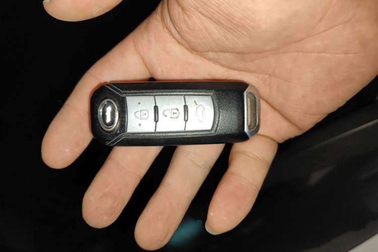 Used GAC Trumpchi GS5 2014 2.0L Automatic Two-Wheel Drive Anniversary Value Edition Vehicle Key