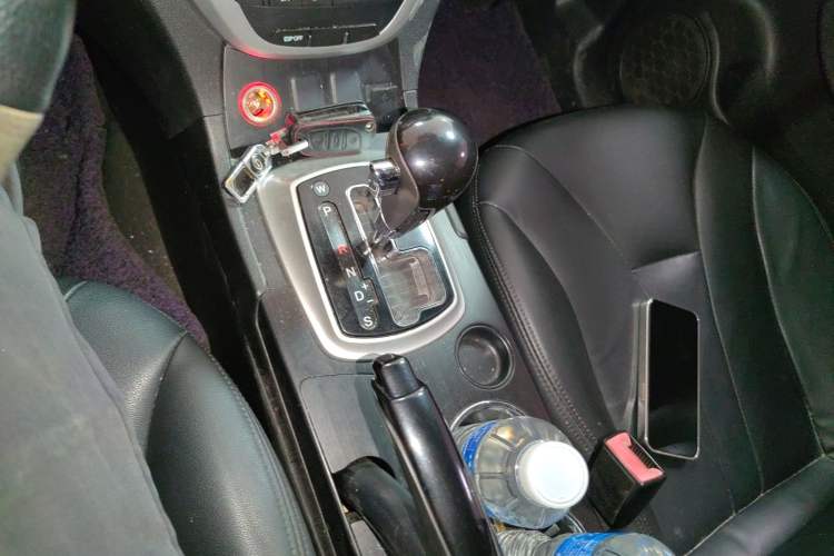 Used GAC Trumpchi GS5 2014 2.0L Automatic Two-Wheel Drive Deluxe Edition Gear Lever