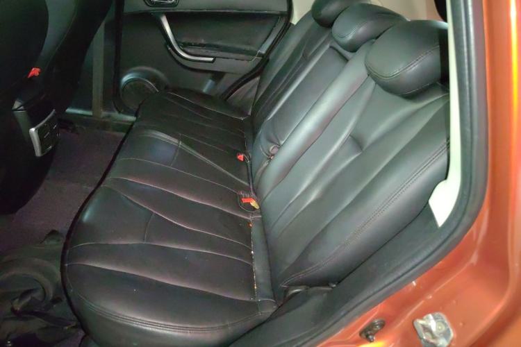 Used GAC Trumpchi GS5 2014 2.0L Automatic Two-Wheel Drive Deluxe Edition Interior 4