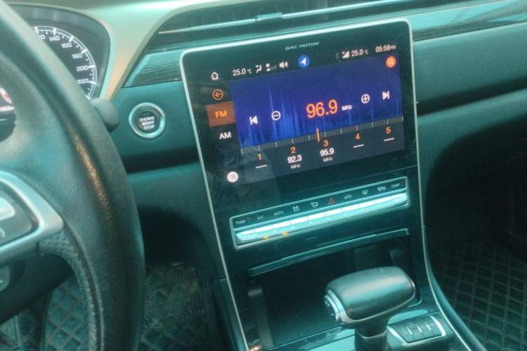 Used GAC Trumpchi GS5 2019 270T Automatic Luxury Edition Audio And AC Panel