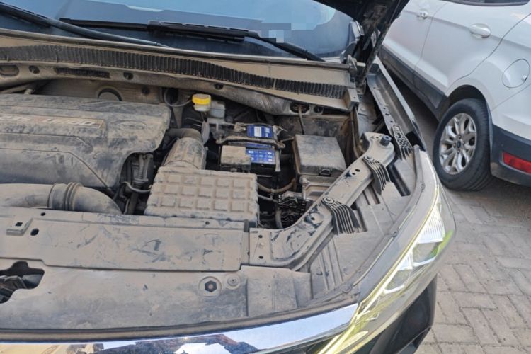 Used GAC Trumpchi GS5 2019 235T Automatic Luxury Edition Engine Bay Left