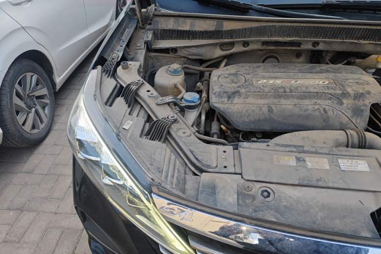 Used GAC Trumpchi GS5 2019 235T Automatic Luxury Edition Engine Bay Right