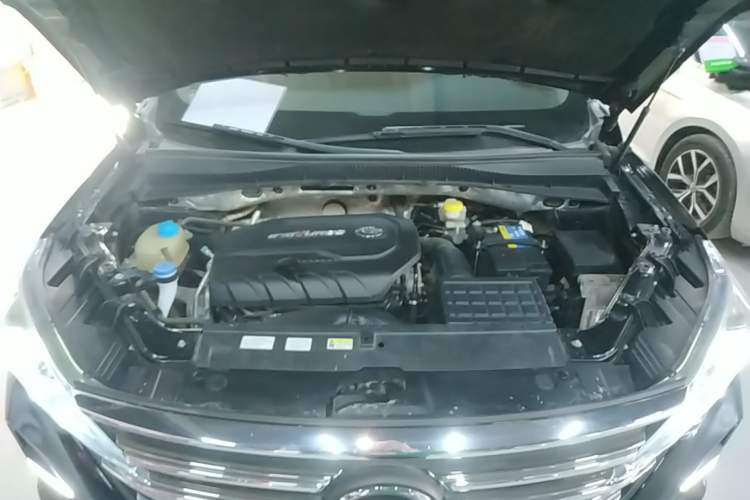 Used GAC Trumpchi GS5 2019 270T Automatic Luxury Edition Engine Bay