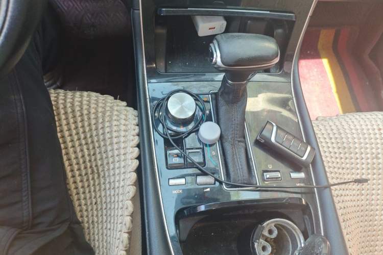 Used GAC Trumpchi GS5 2019 270T Automatic Luxury Edition Gear Lever
