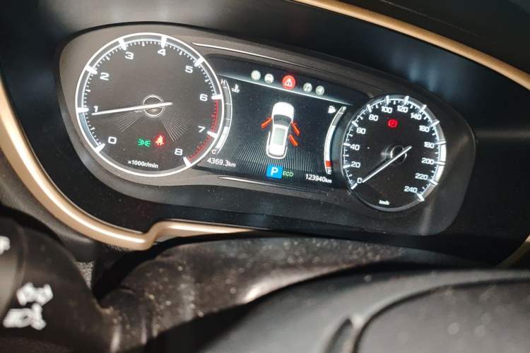 Used GAC Trumpchi GS5 2019 270T Automatic Luxury Edition Instrument Cluster