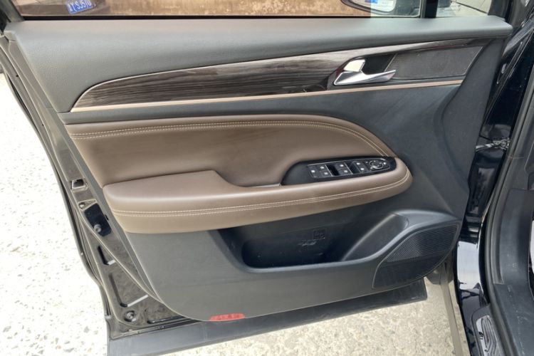Used GAC Trumpchi GS5 2019 270T Automatic Luxury Edition Interior 5
