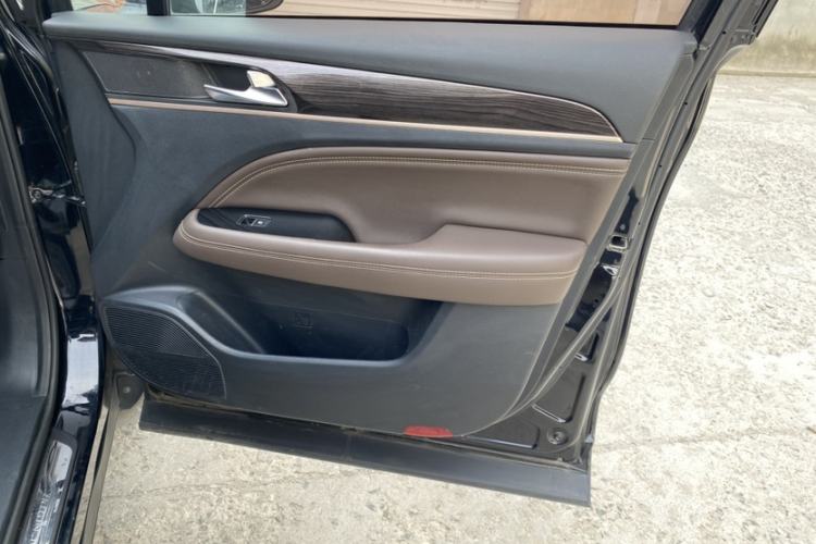 Used GAC Trumpchi GS5 2019 270T Automatic Luxury Edition Interior 6